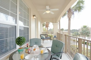 House (3 Bedrooms) | Interior - Modern Vacation Apartment With a Lake View (Orlando)