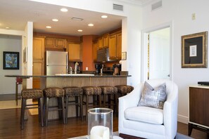 Interior - Beautiful apt With Pool and Golf Course View (Kissimmee)