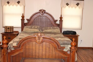 3 chambres, fer et planche à repasser, Wi-Fi gratuit, draps fournis