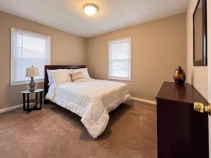 3 bedrooms, WiFi, bed sheets