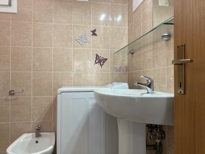 Shower - Cozy apartment close to the beach (Rosolina Mare)