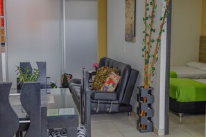 Family Apartment | Bathroom | Shower, heated floors, towels - Aparthotel 2k familiar parque del cafe (Montenegro)