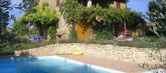 Rural Italian Farmhouse in Umbria with Private Pool & Garden
