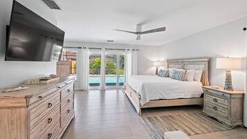 3 habitaciones, escritorio, tabla de planchar con plancha y wifi gratis