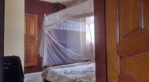 2 bedrooms - Tranquil Luxury Retreat: 2-Bedroom Haven (Kampala)