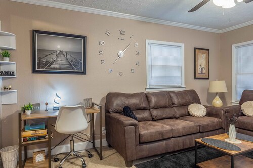 FT Moore Beautiful Cozy Oasis
