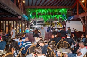 Bar (on property) - Camping 5 étoiles - Parc aquatique - eebdbc (Mézos)