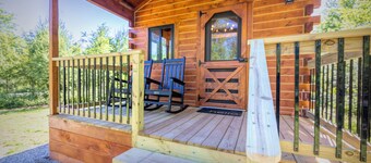 The Birch – New!  Menominee River Boutique Cottage