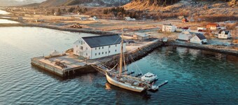 Arctic Ocean Lodge