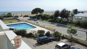 Property grounds - Lovely flat with shared pool - Beahost (Bibione)