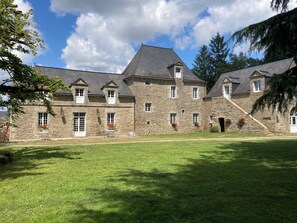 Exterior - Le Gîte du Manoir de Saint-fiacre (Malansac)
