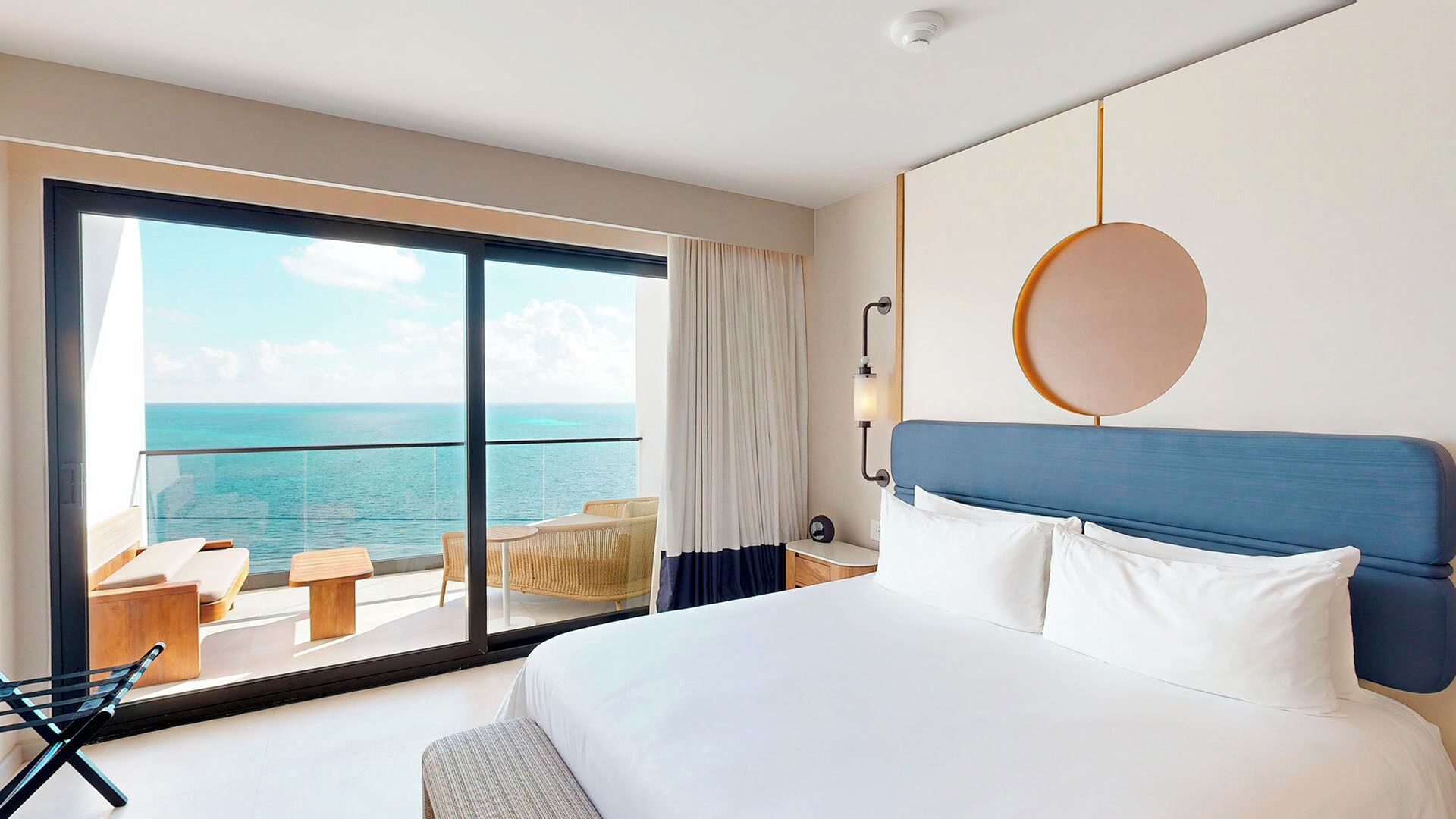 Sviitti, 1 makuuhuone (Penthouse) | Ilmaiset minibaarituotteet, tallelokero huoneessa, työpöytä