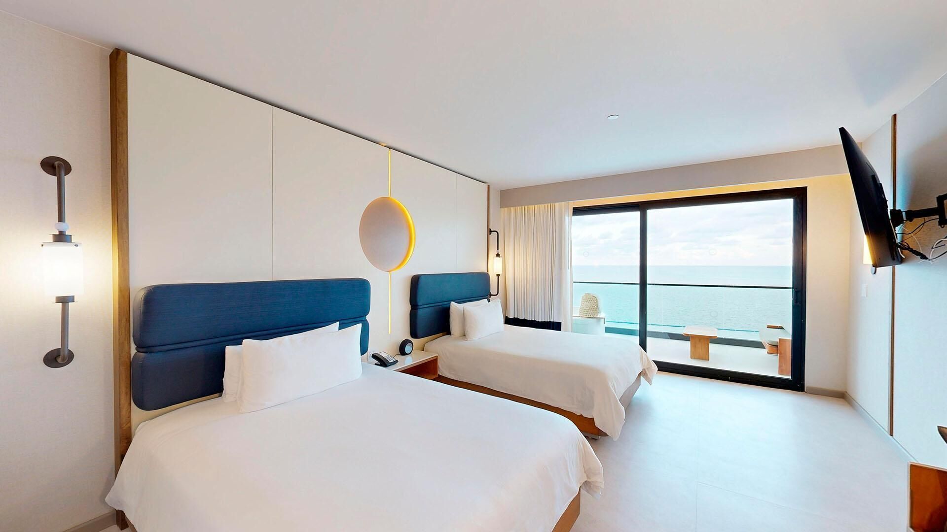 Free minibar, in-room safe, desk, blackout drapes