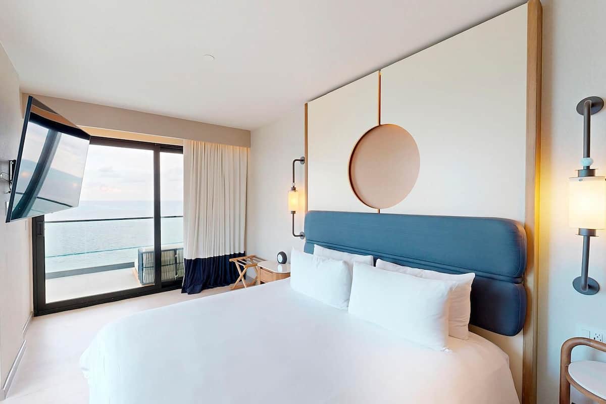 Free minibar, in-room safe, desk, blackout drapes