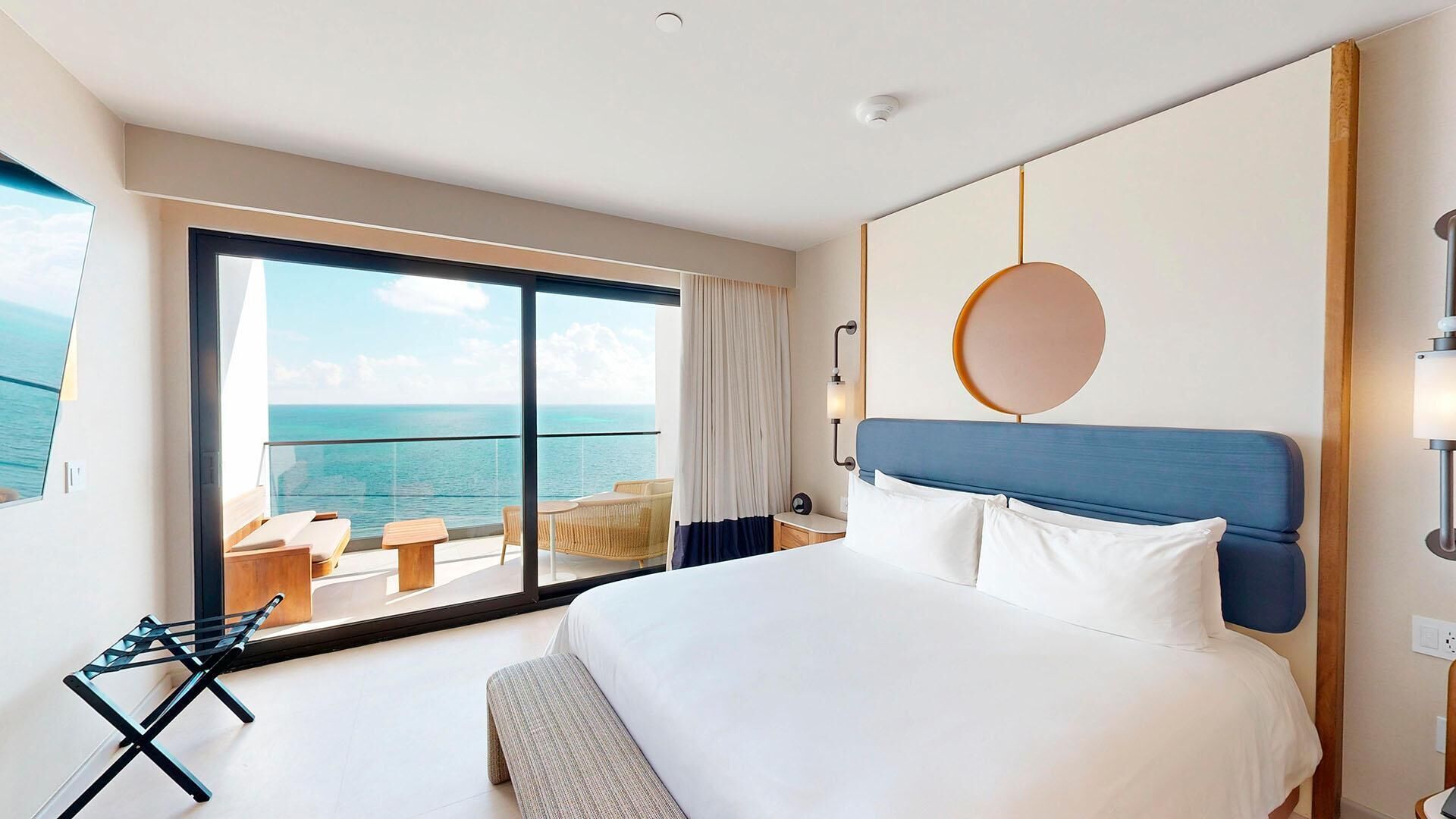 Free minibar, in-room safe, desk, blackout drapes