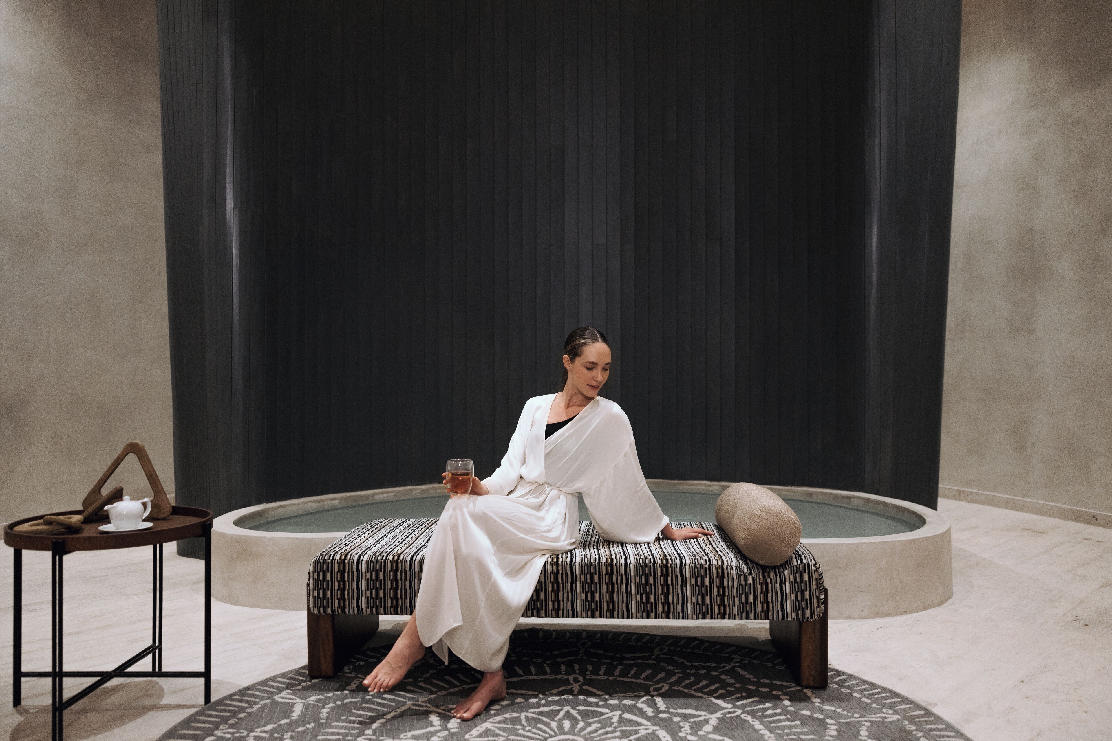 Sauna, hot tub, steam room, body treatments, hydrotherapy