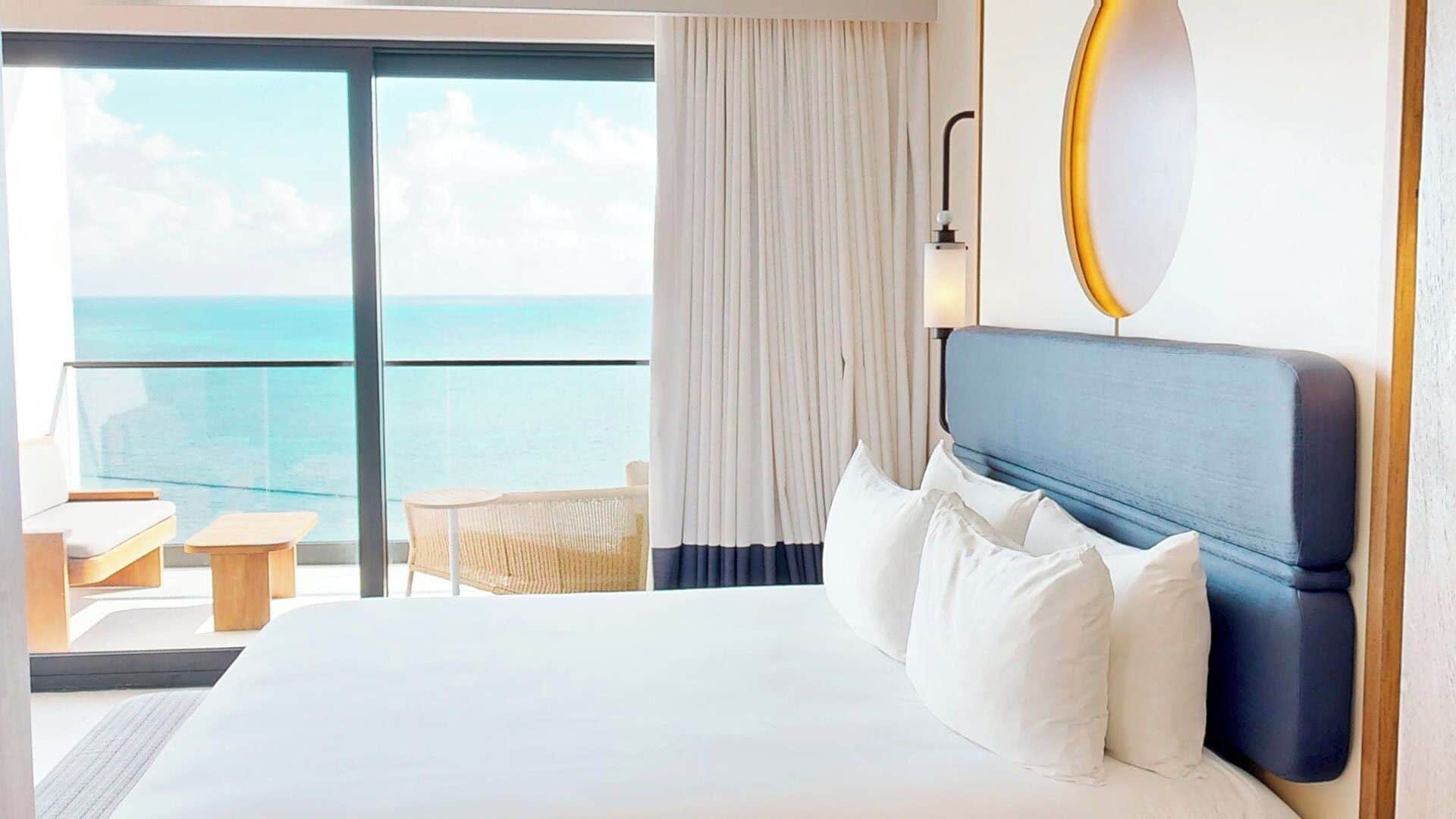 迷你吧贈品、房內夾萬、書桌、遮光窗簾/窗簾