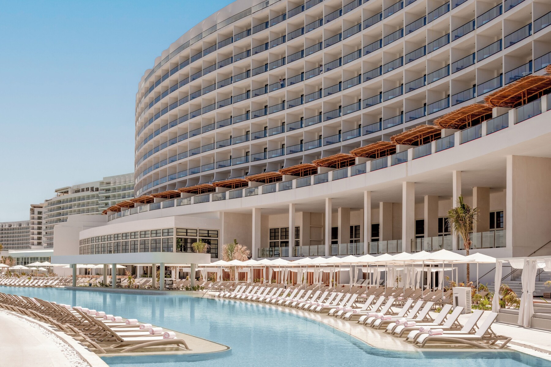 6 outdoor pools, pool umbrellas