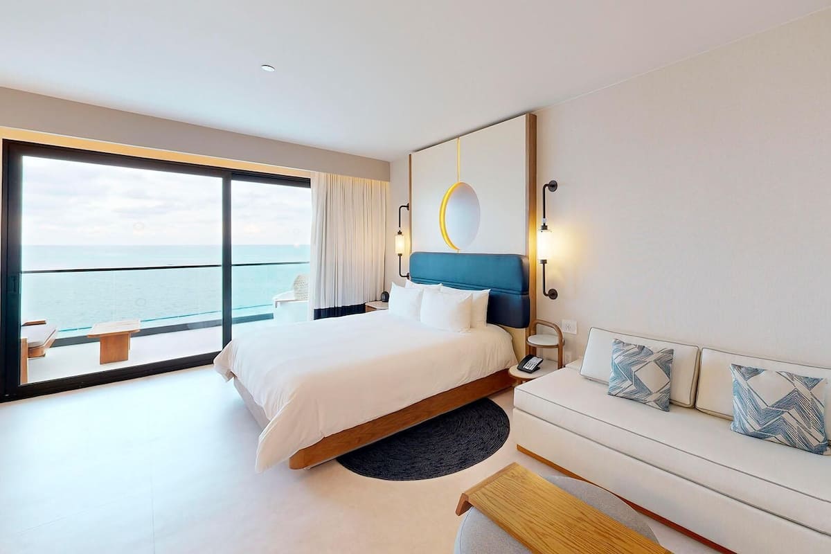 Free minibar, in-room safe, desk, blackout drapes