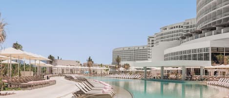 6 outdoor pools, pool umbrellas