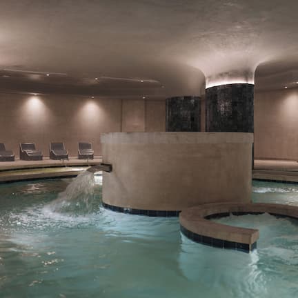 Sauna, hot tub, steam room, body treatments, hydrotherapy