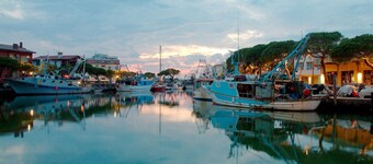 Bright villa in Caorle with private garden