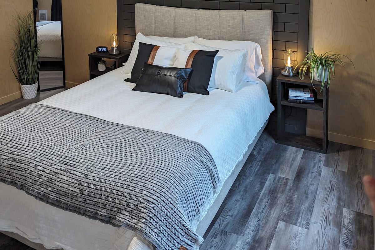 Rooftop Patio Home | 1 bedroom, free WiFi, bed sheets