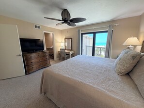 3 bedrooms, desk, iron/ironing board, WiFi