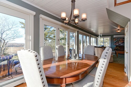 Salt Marsh Cottage: Private Coffins Beach!