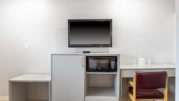 Deluxe-Zimmer, 1 Queen-Bett, Nichtraucher, Kühlschrank und Mikrowelle | 1 Schlafzimmer, Verdunkelungsvorhänge, schallisolierte Zimmer