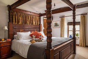 3 chambres, fer et planche à repasser, Wi-Fi gratuit, draps fournis
