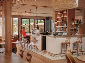 Bar (in der Unterkunft)