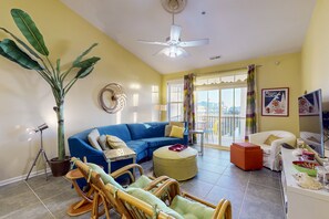 Een televisie en een dvd-speler