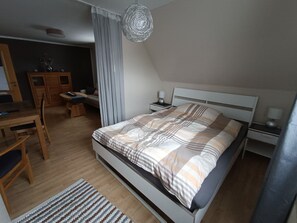 2 bedrooms, WiFi, bed sheets