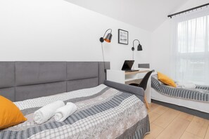 Apartment, 2 Bedrooms, Balcony, Sea Facing