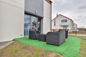 Apartment, 2 Schlafzimmer, Balkon, Meerseite | Terrasse/Patio