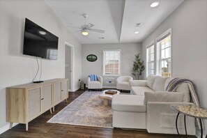 スマートテレビ、卓球台