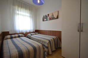 2 bedrooms