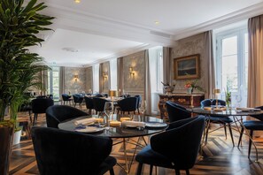 Se sirven desayunos, almuerzos y cenas