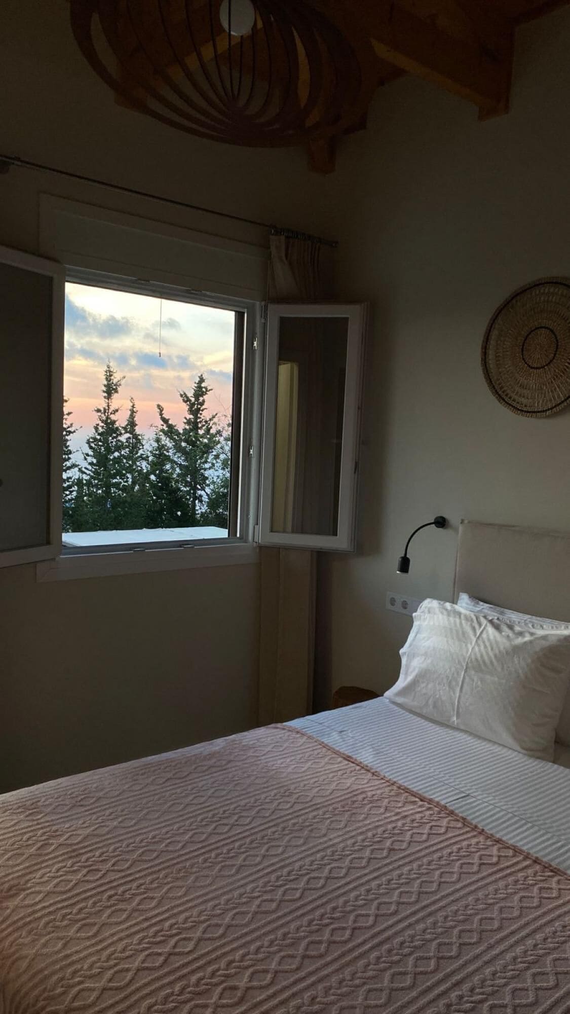 5 bedrooms
