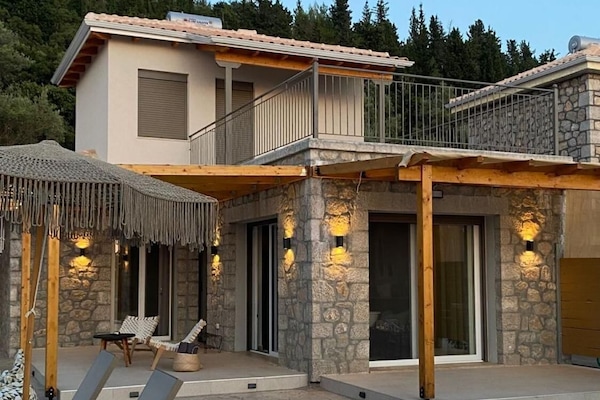 House | 5 bilik tidur