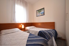 3 bedrooms, bed sheets - Modern house in Bibione - Beahost (Bibione)