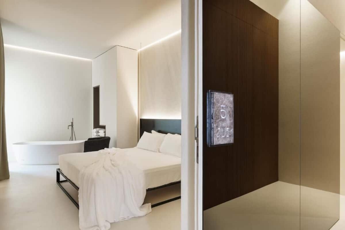 Camera Design | 1 camera, biancheria da letto di alta qualità, copriletto in piuma
