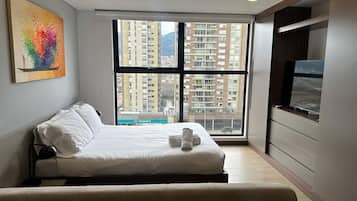 Senior appartement (MM01I) | 1 slaapkamer, luxe beddengoed, donsdekens, individueel gedecoreerd