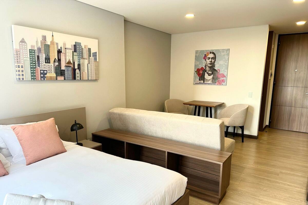 Apartamento sénior (EE05I) | 1 dormitorio, ropa de cama de alta calidad, edredones de plumas