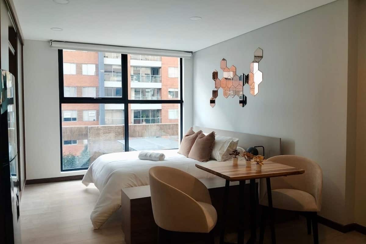 Apartamento sénior (SE02I) | 1 dormitorio, ropa de cama de alta calidad, edredones de plumas