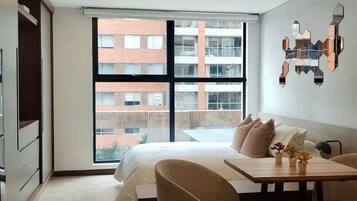 Apartamento sénior (SE02I) | 1 dormitorio, ropa de cama de alta calidad, edredones de plumas