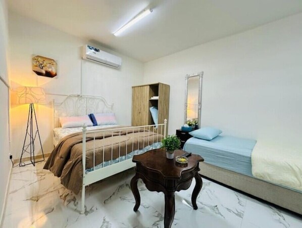 1 bedroom, free WiFi, bed sheets