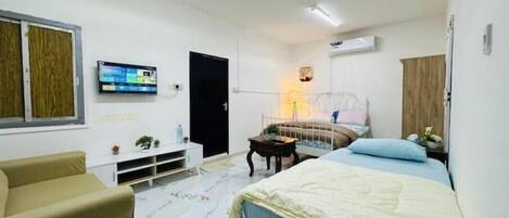 1 bedroom, free WiFi, bed sheets