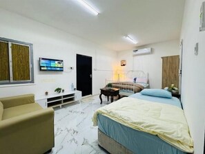 1 bedroom, free WiFi, bed sheets